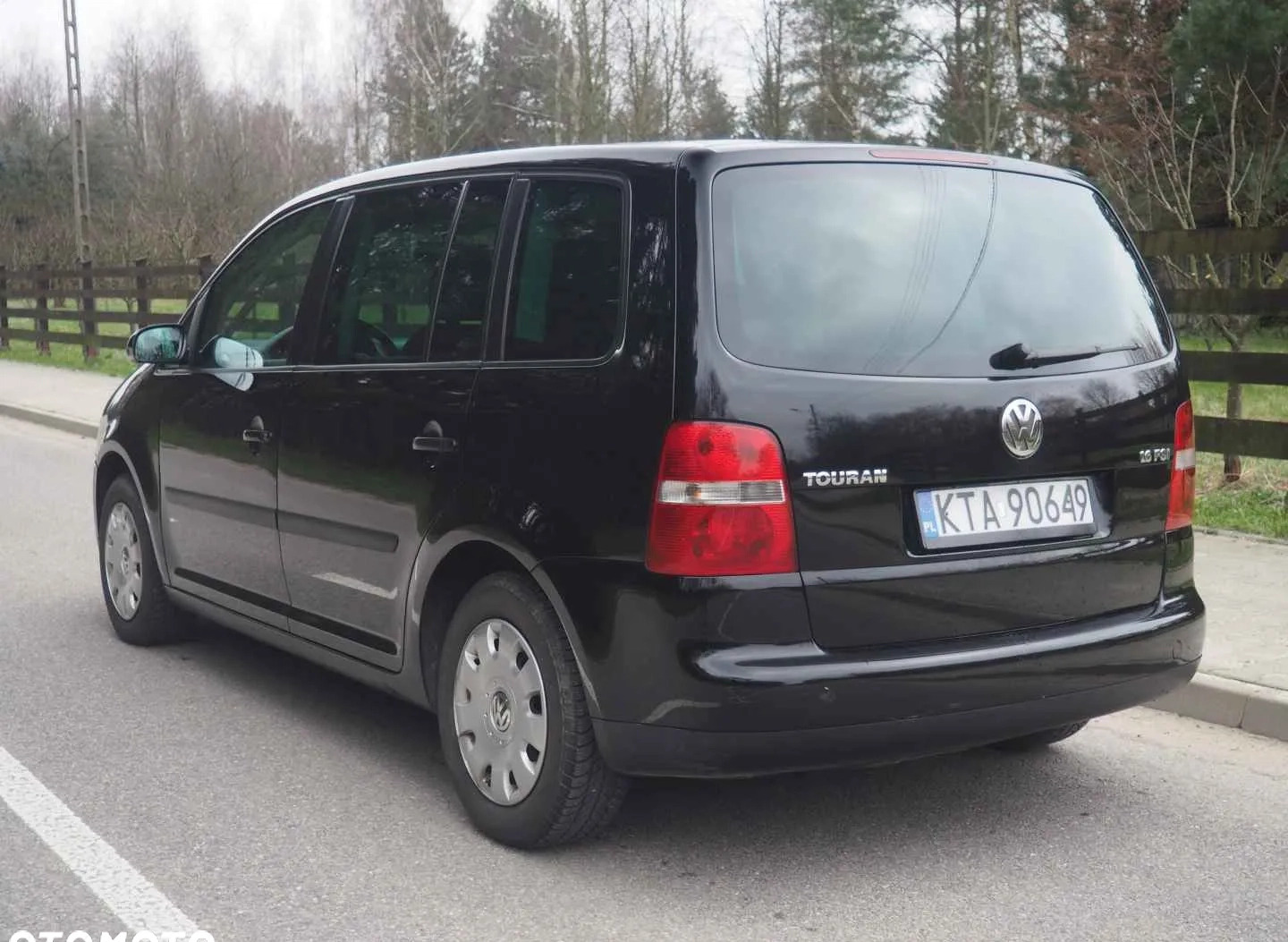 Volkswagen Touran cena 11900 przebieg: 228240, rok produkcji 2003 z Rzepin małe 704